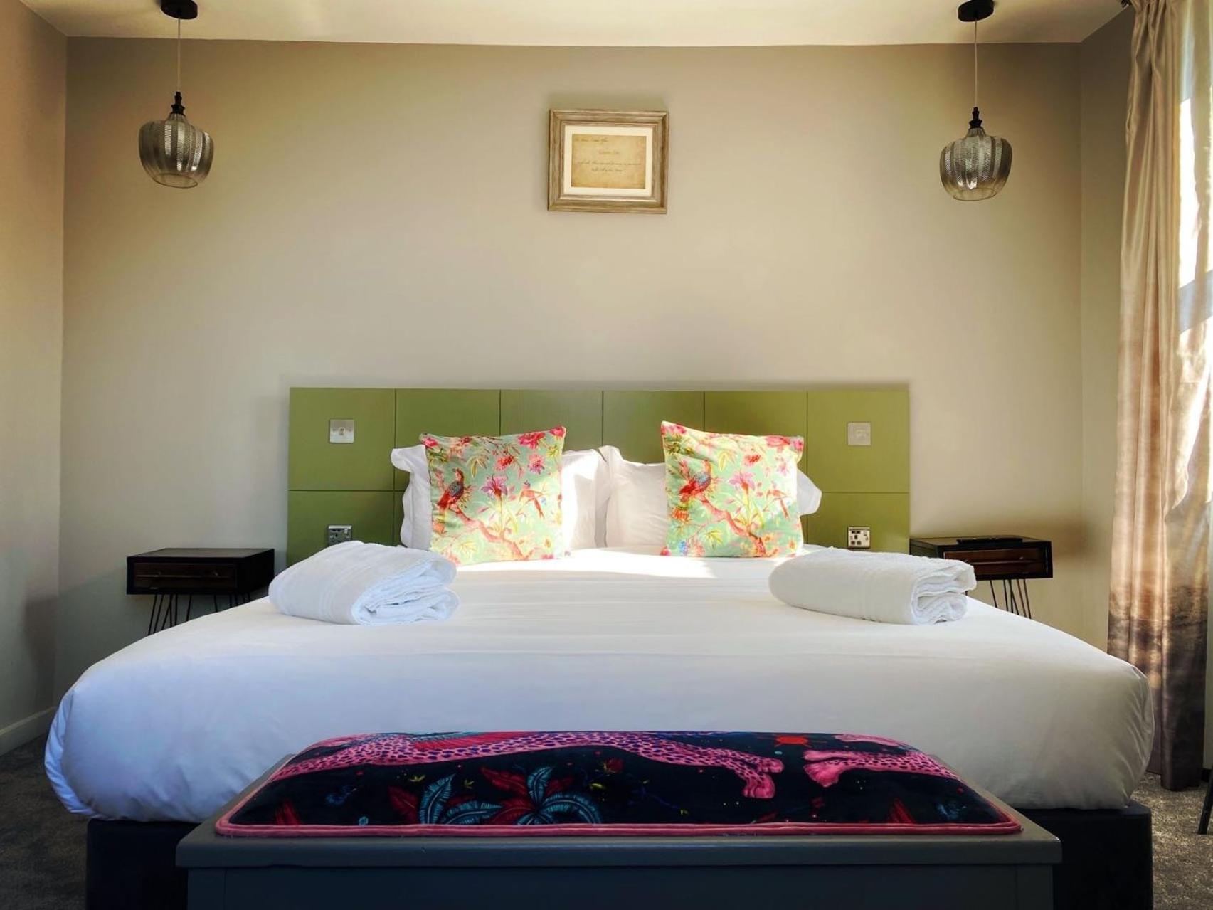 Chapter 1 Hotels Веймут Номер фото